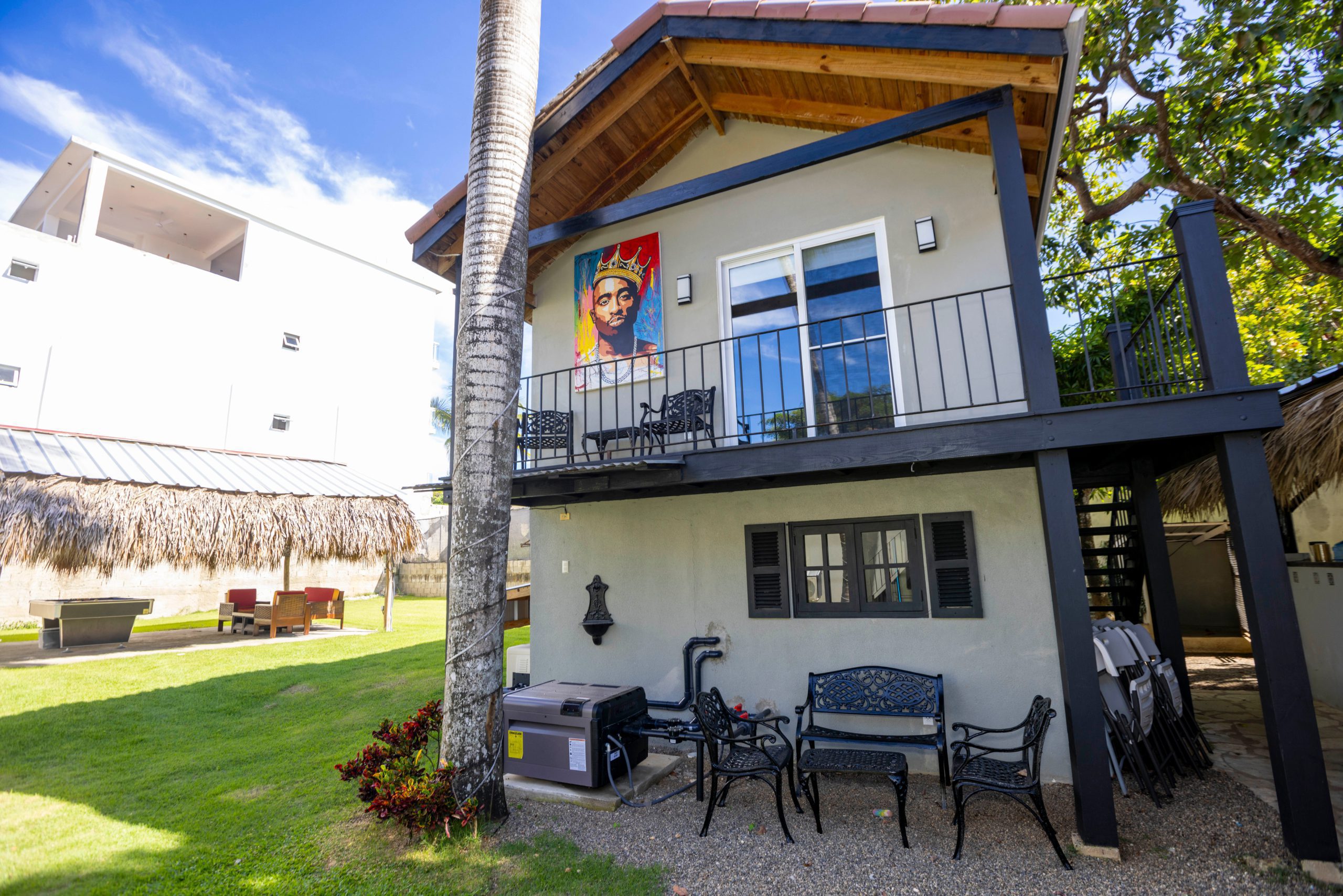 The Villa Twelve27